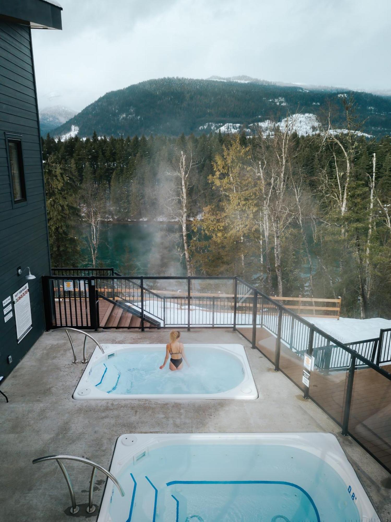Basecamp Resorts Revelstoke Exteriér fotografie