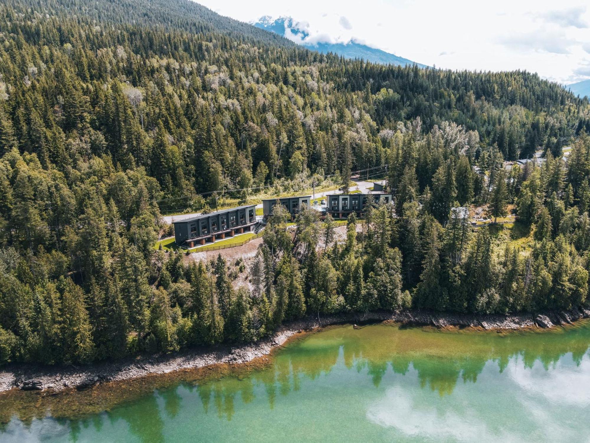 Basecamp Resorts Revelstoke Exteriér fotografie